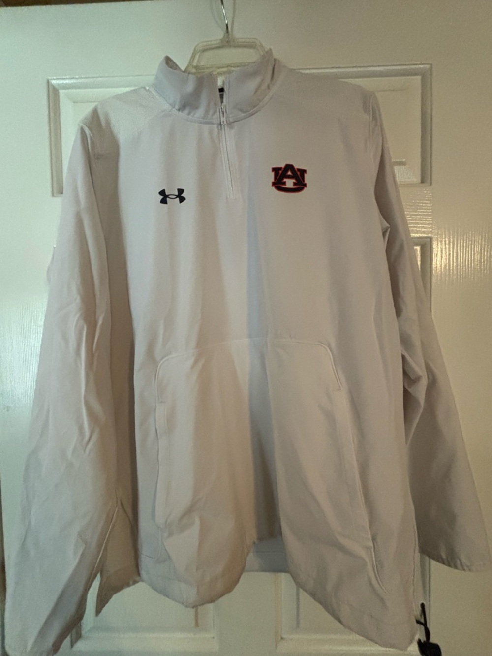 LG Under Armour White and Gray Athletic Zip Hoodie